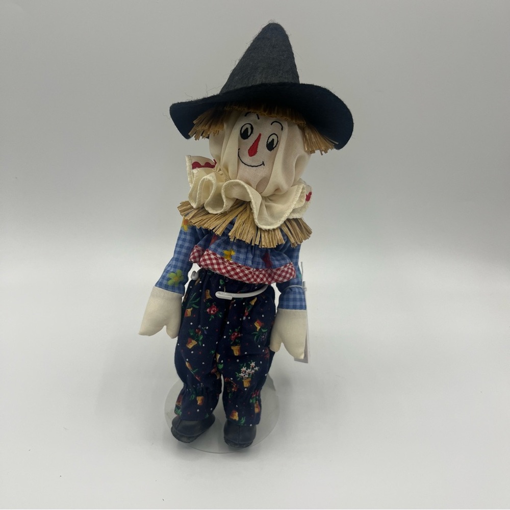 Madame Alexander Wizard of Oz Scarecrow with Stand